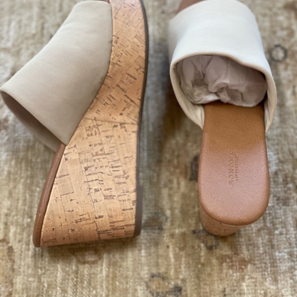 NWOB - Sonoma Lifestyle Cork Platform Slide Wedges in Beige, Size 6. - Picture 11 of 15